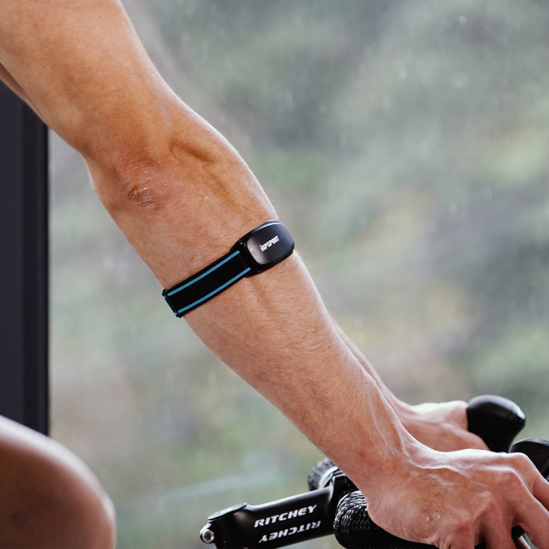 iGPSPORT 65時間心拍数モニター HR70 ANT+ - Outdoor Sport Activity のレビューと価格